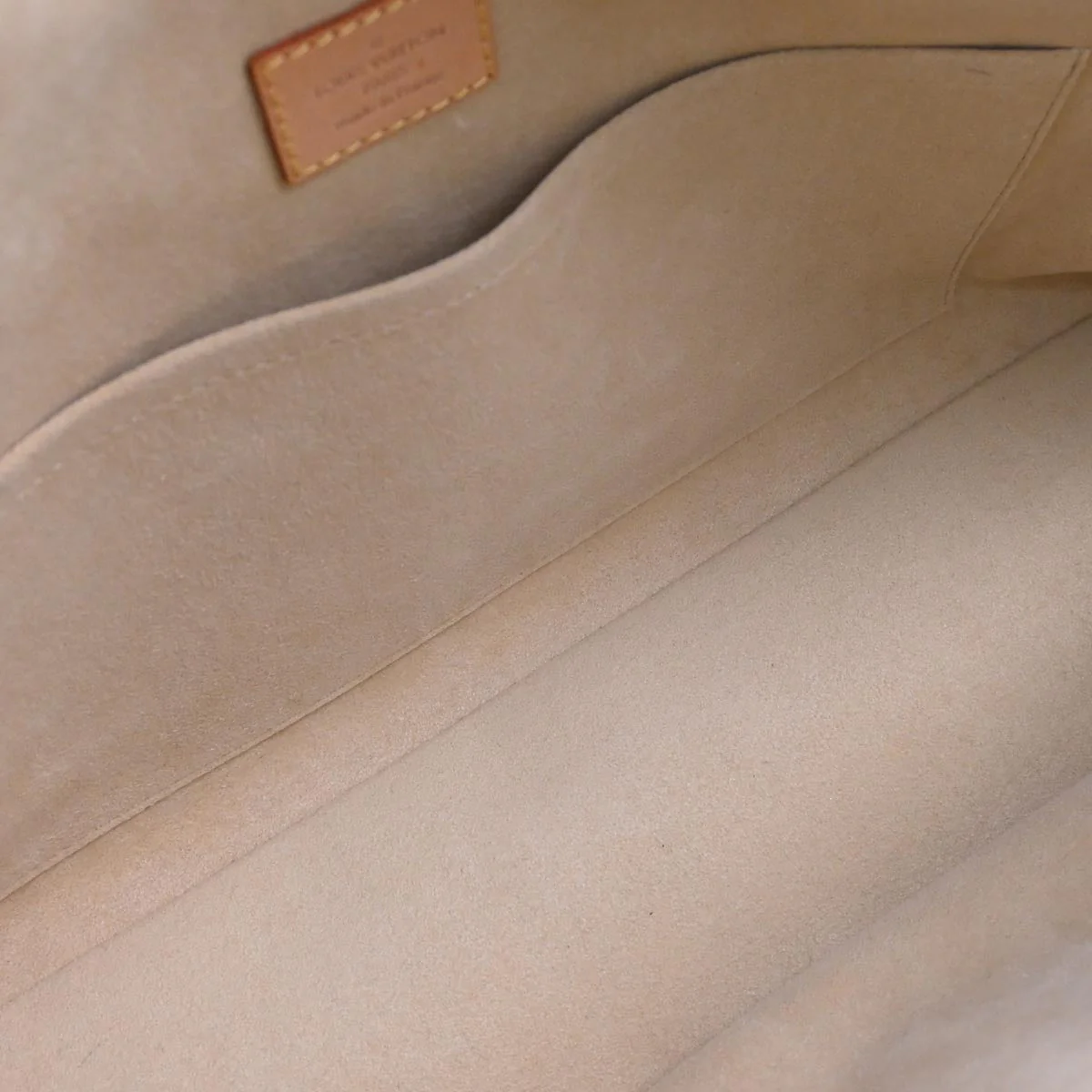 Louis Vuitton 2007 Monogram Manhattan GM Handbag M40025 - Image 7