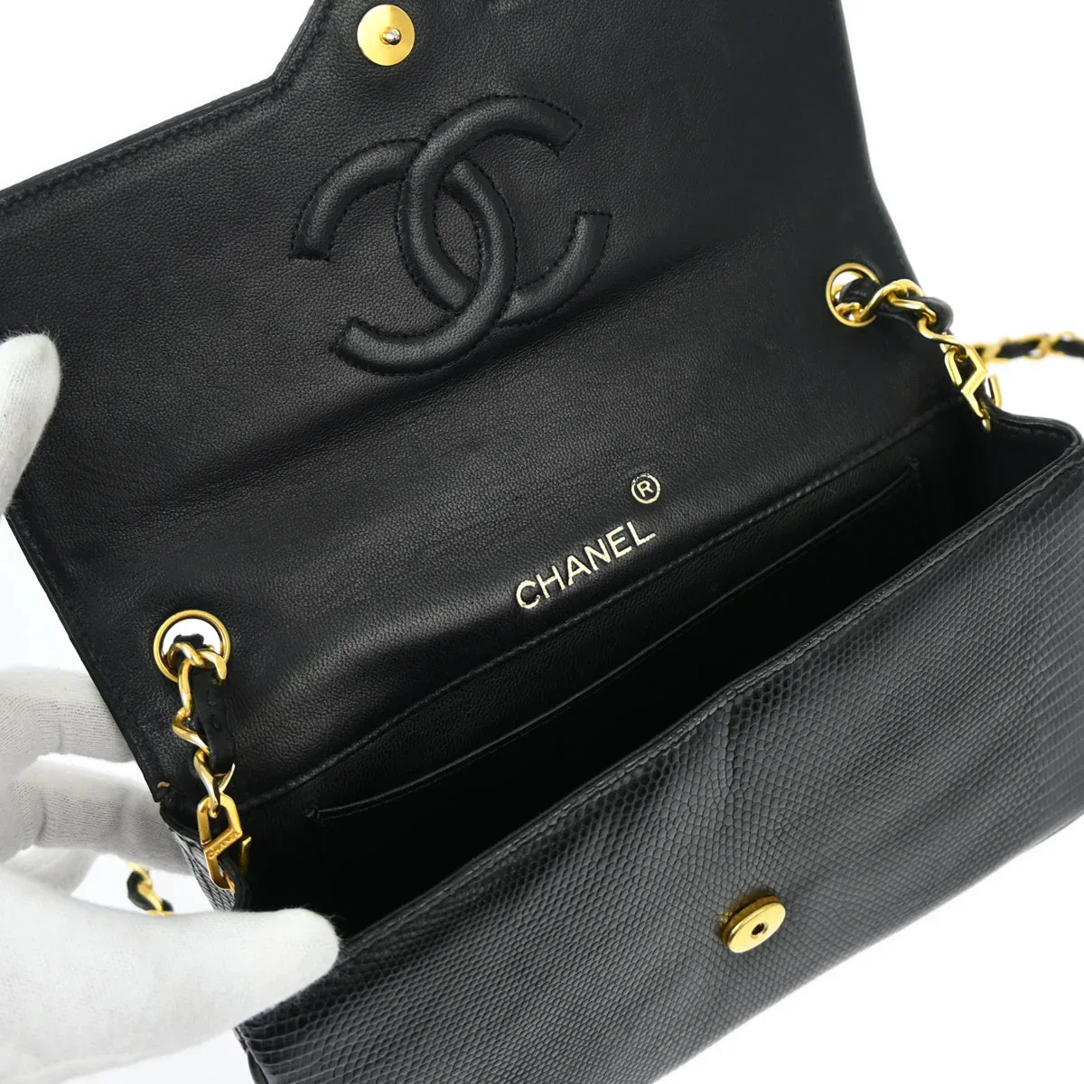 Chanel * 1989-1991 Black Lizard Pushlock Shoulder Bag - Image 6