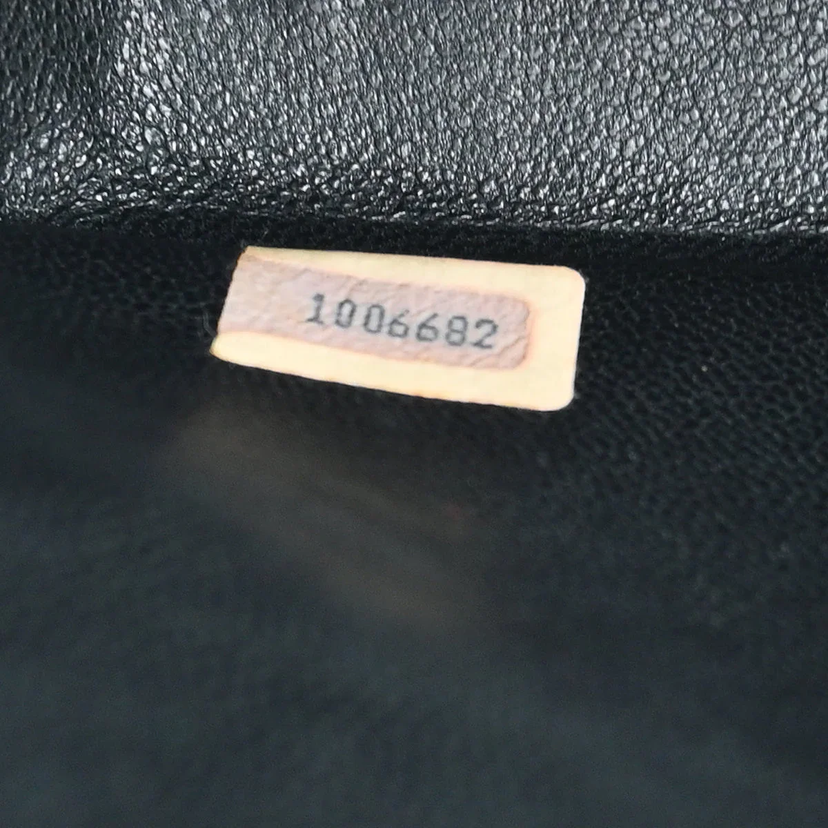 Chanel * 1989-1991 Black Lizard Pushlock Shoulder Bag - Image 9
