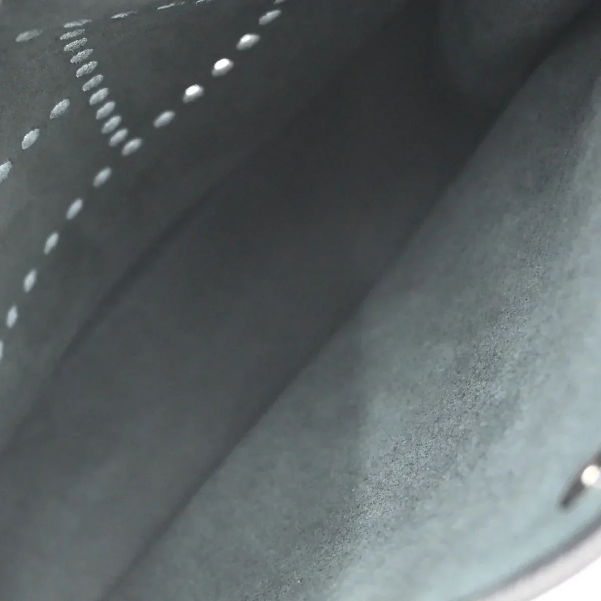 Hermes 2007 Black Epsom Evelyne TPM Shoulder Bag - Image 9