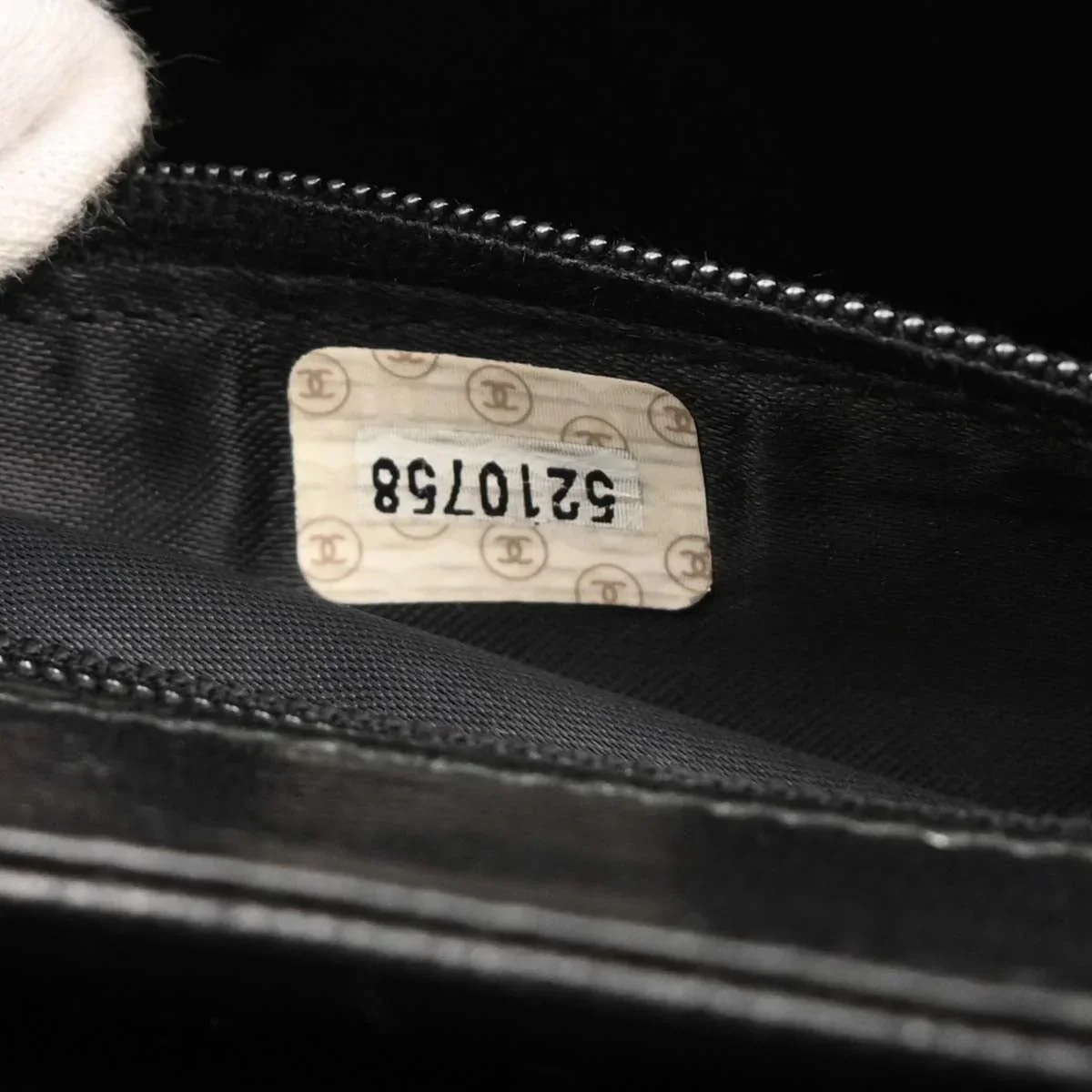 Chanel 1997-1999 Black Caviar Handbag - Image 11