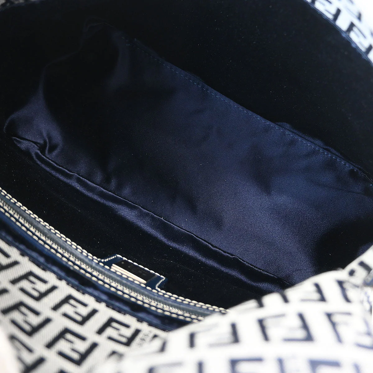 Fendi Navy Gray Zucchino Mamma Baguette Handbag - Image 9