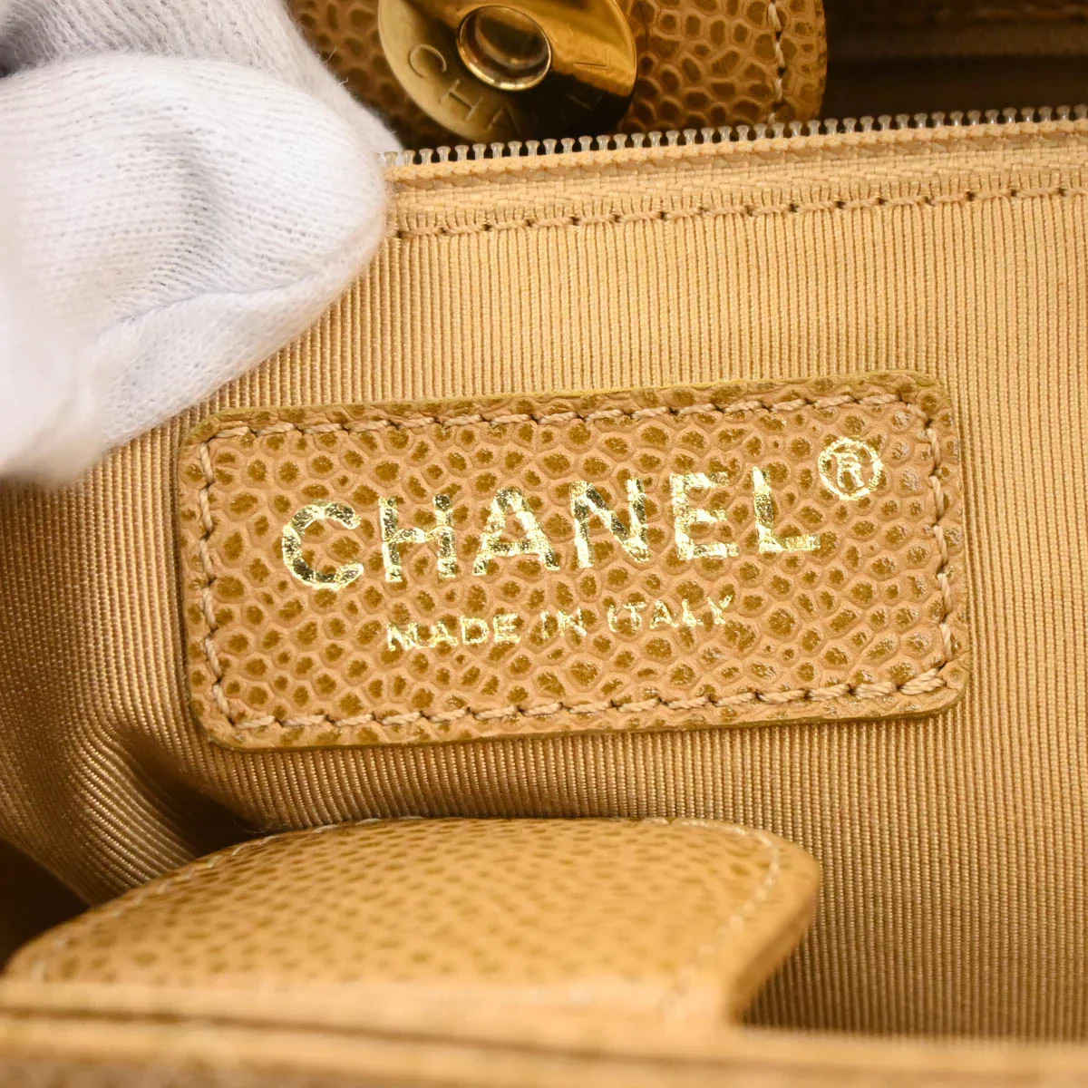 Chanel 2003-2004 Beige Caviar Petite Shopping Tote PST Chain Handbag - Image 10