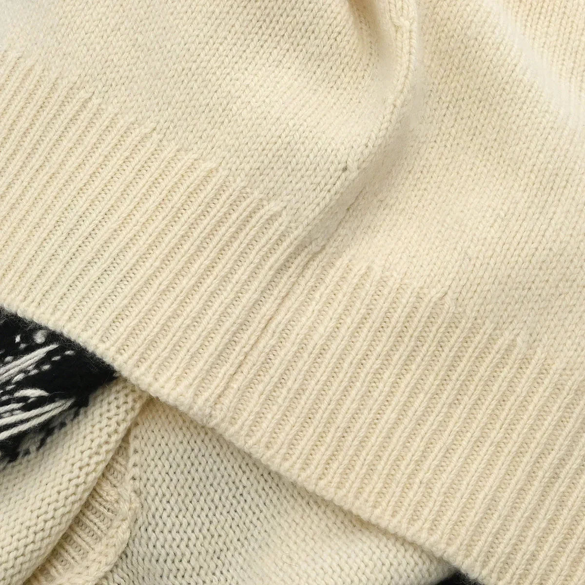 Chanel 1995 Sweater Ivory #42 - Image 7