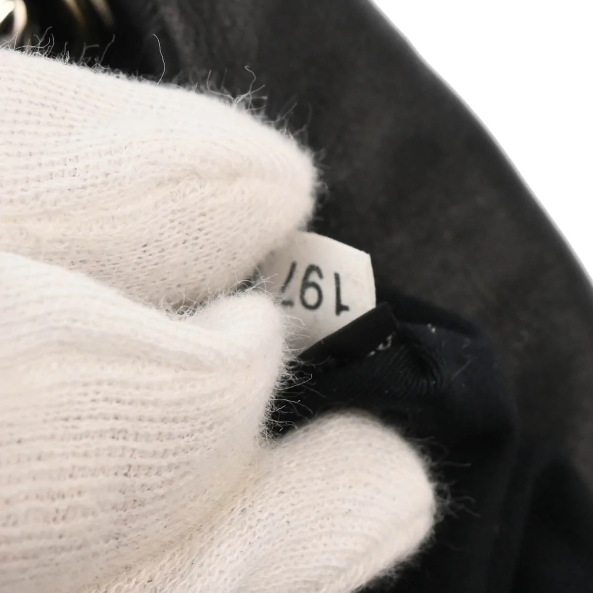 Miu Miu Black Lambskin Matelasse Shoulder Bag - Image 10