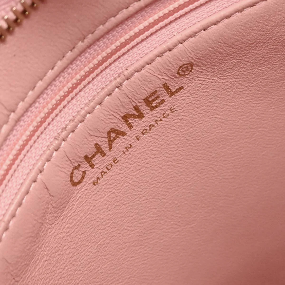 Chanel 2004-2005 Pink Caviar Medallion Tote Handbag - Image 7