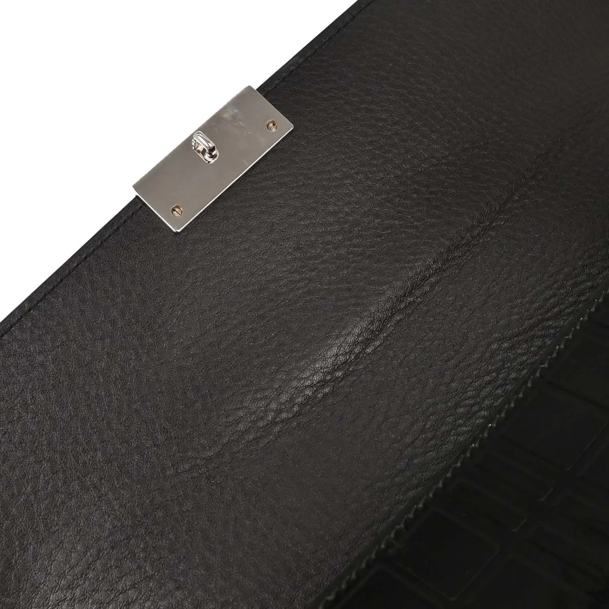 Burberry Black Patent Leather Handbag - Image 7