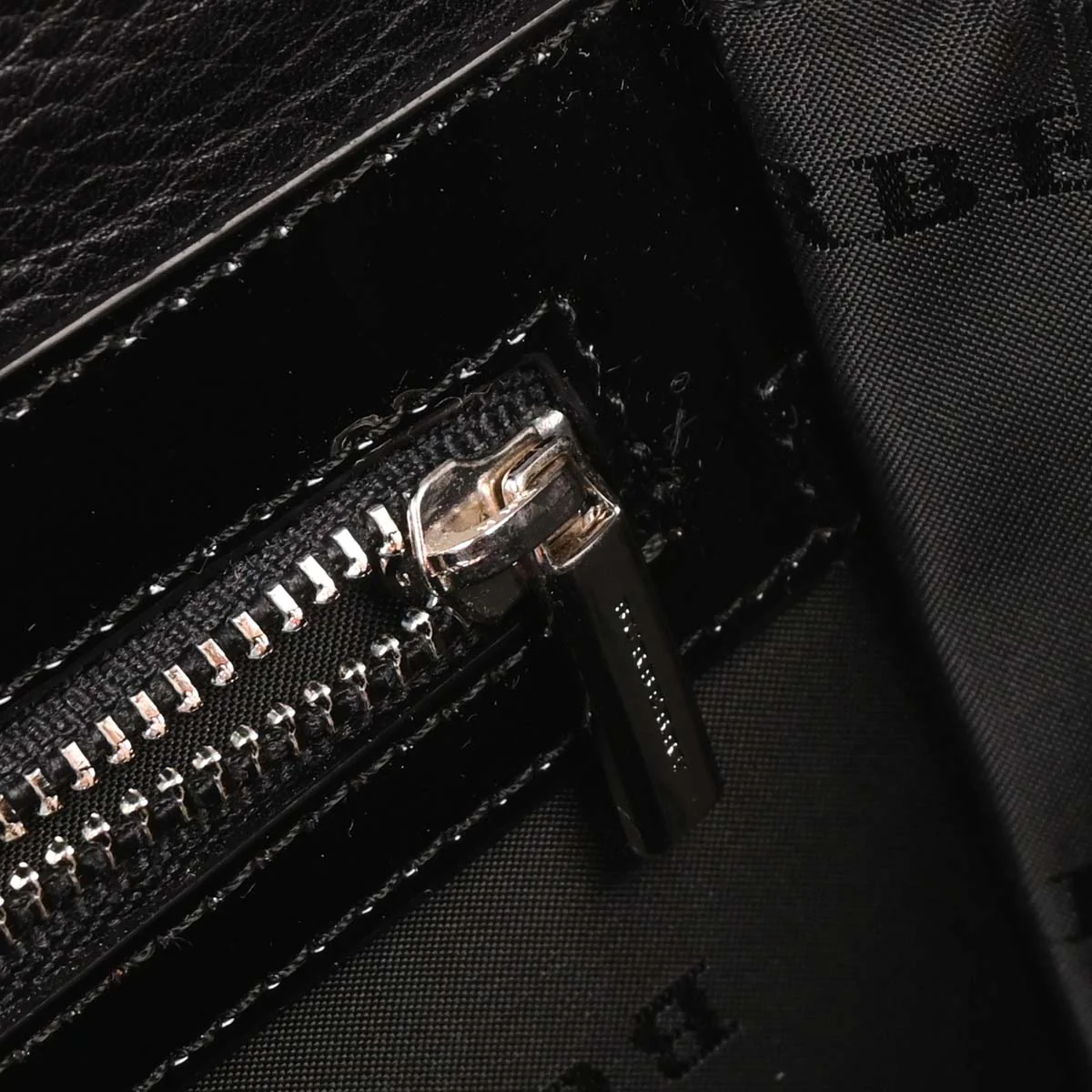 Burberry Black Patent Leather Handbag - Image 9