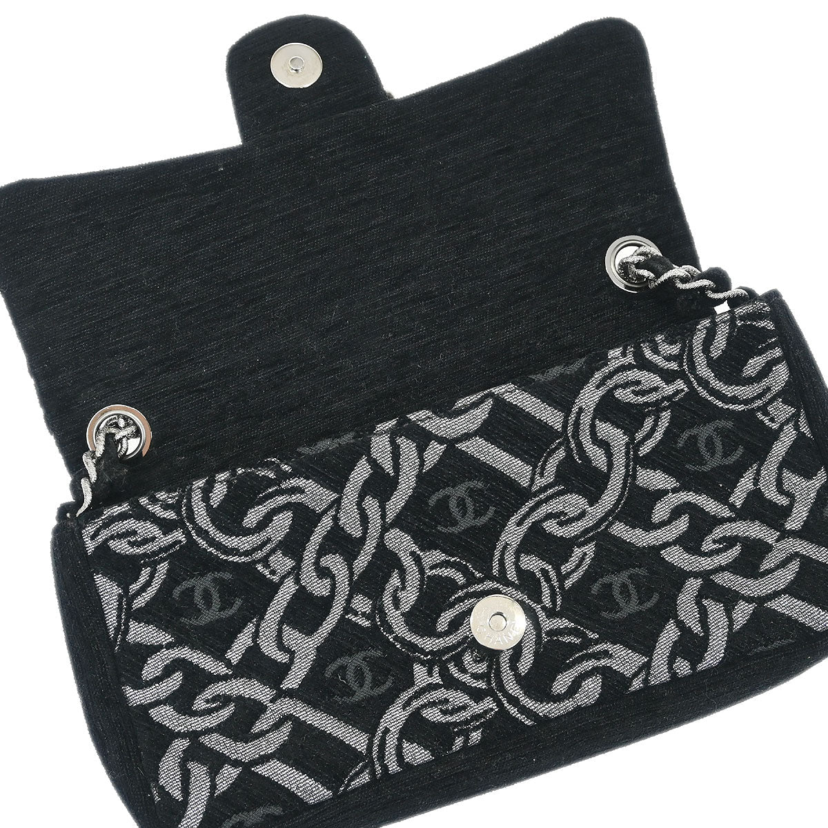 Chanel 2005-2006 Black Canvas Chain Print Handbag - Image 7