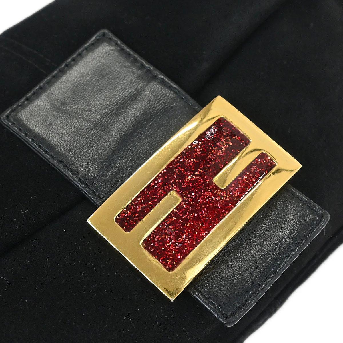 Fendi 2000 Suede Baguette Handbag - Image 4