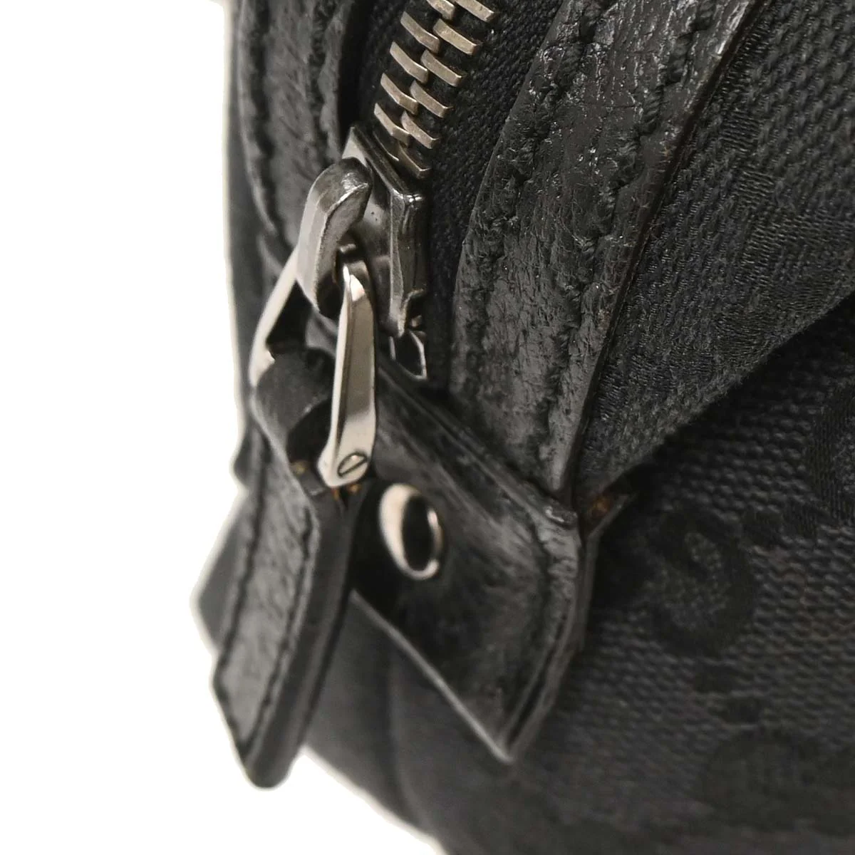 Gucci Black GG Handbag - Image 4