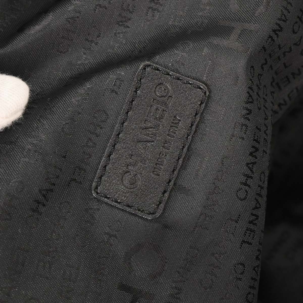 Chanel 2001-2003 Black Nylon Sport Line Duffle Gym Handbag - Image 9