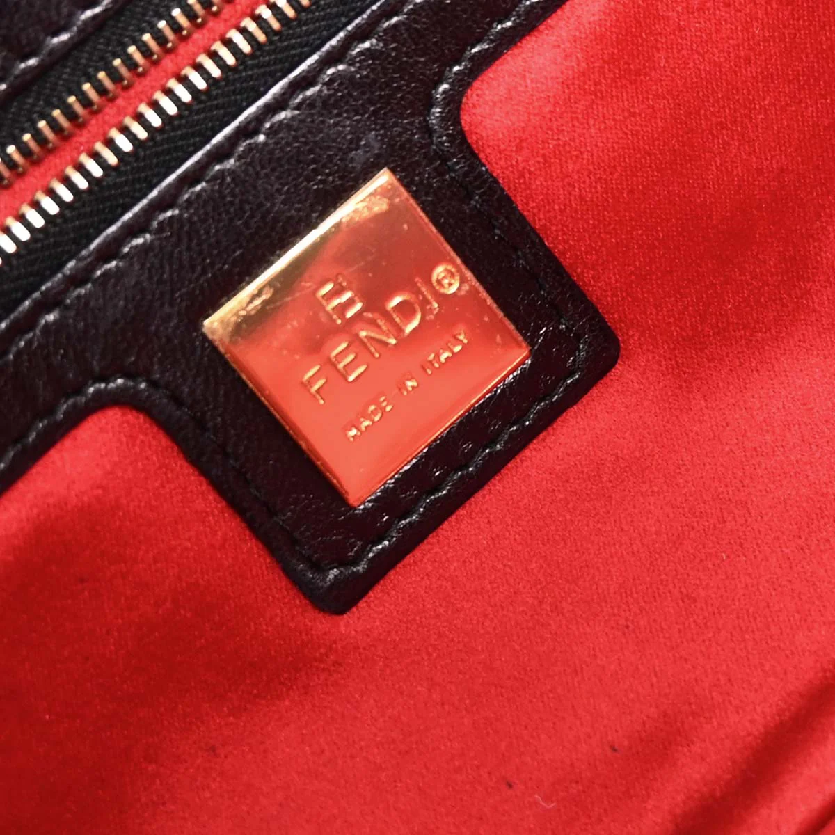 Fendi Black Suede Baguette Handbag - Image 9