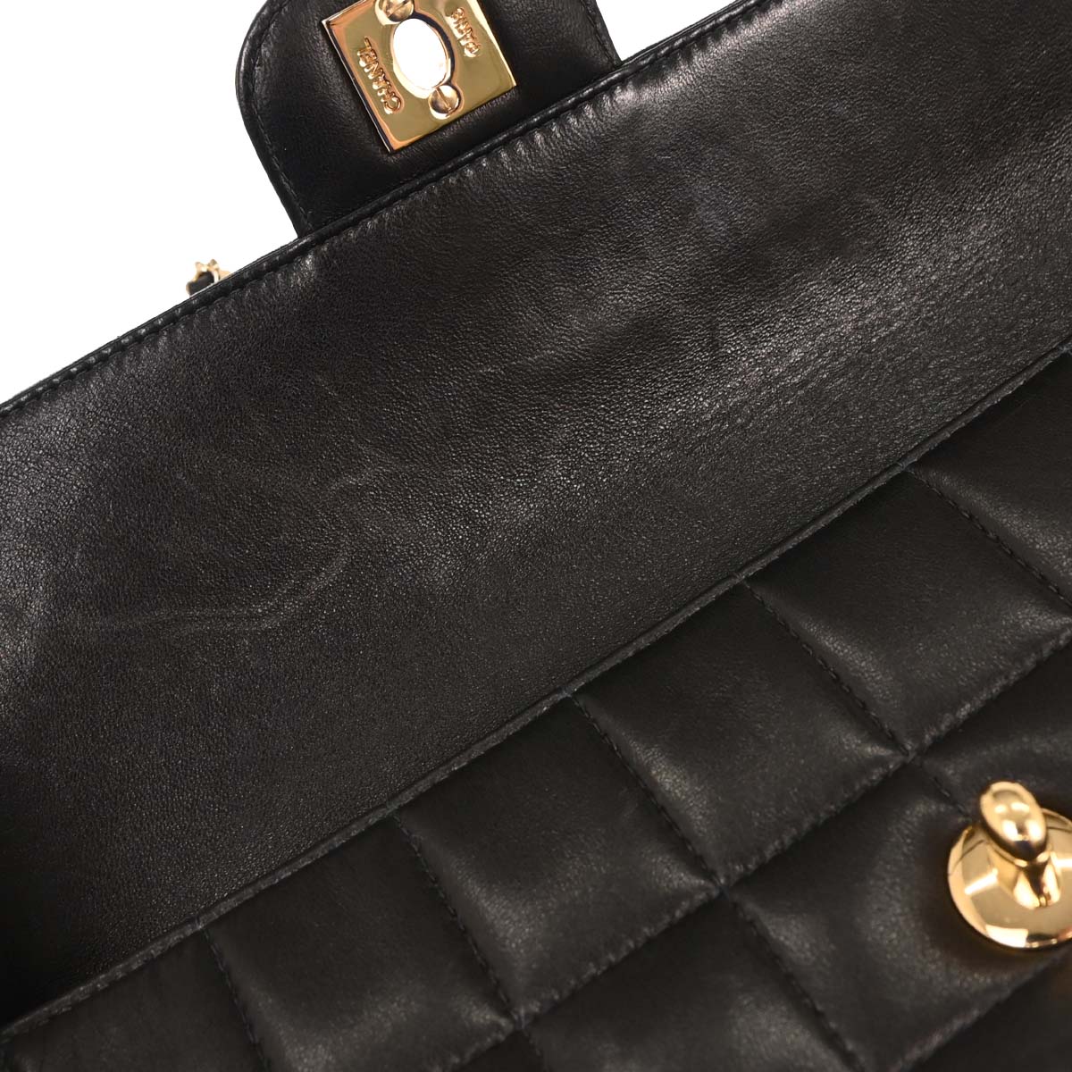 Chanel 2005-2006 Black Lambskin East West Choco Bar Shoulder Bag - Image 6