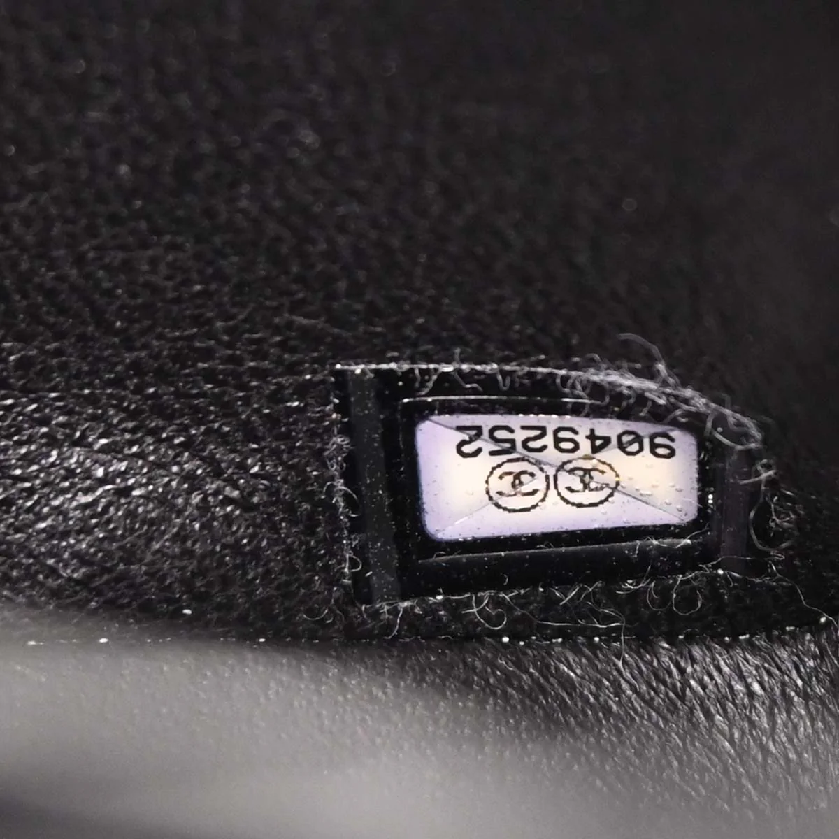 Chanel 2005-2006 Black Lambskin East West Choco Bar Shoulder Bag - Image 9