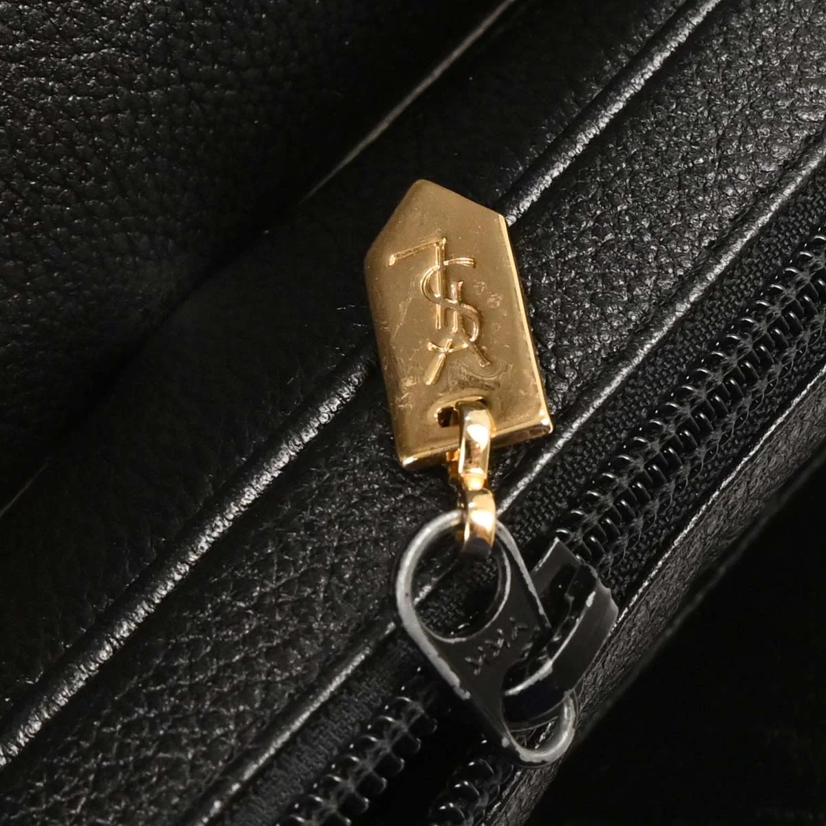 Yves Saint Laurent Black Shoulder Bag - Image 8