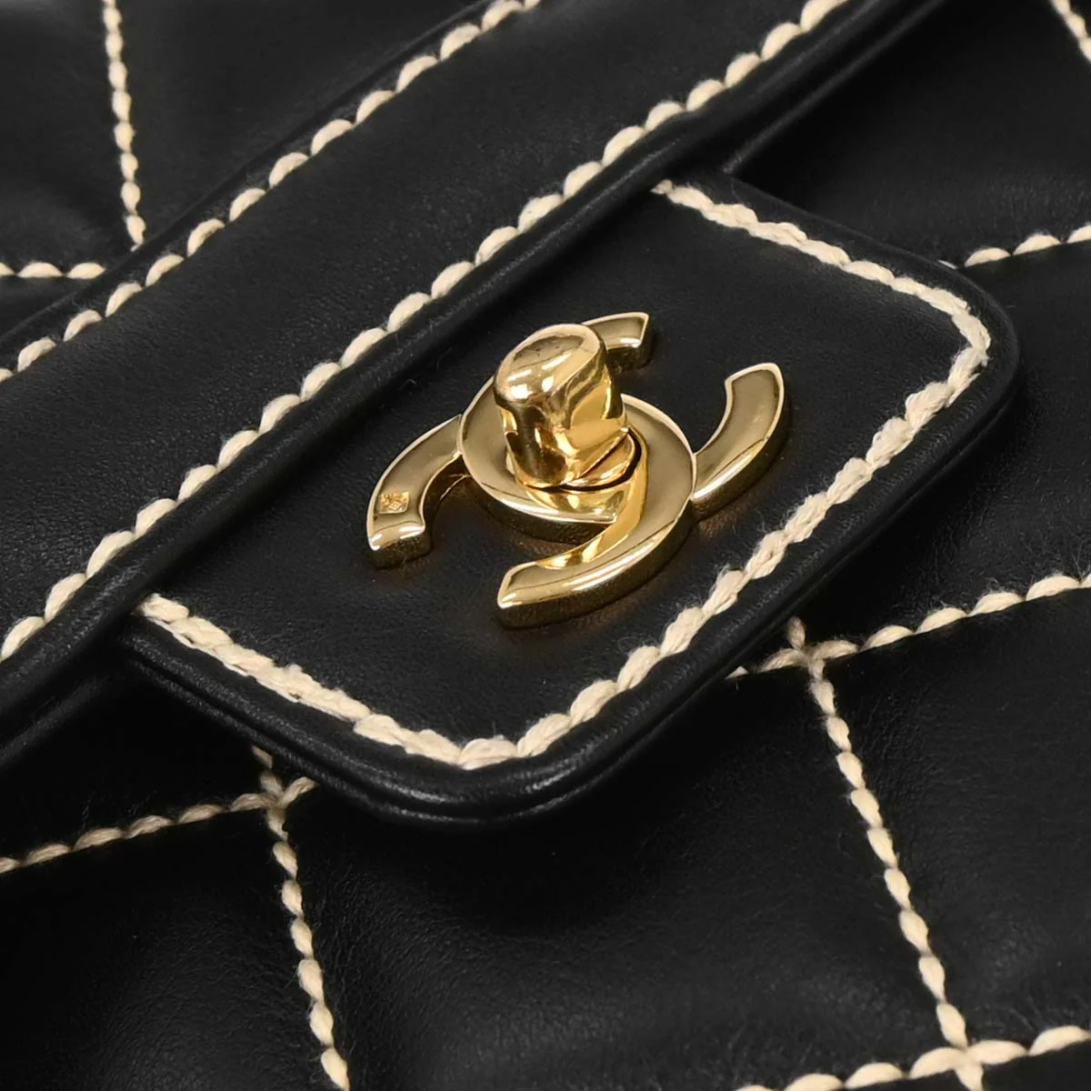 Chanel 2004-2005 Black Calfskin Wild Stitch Handbag - Image 4