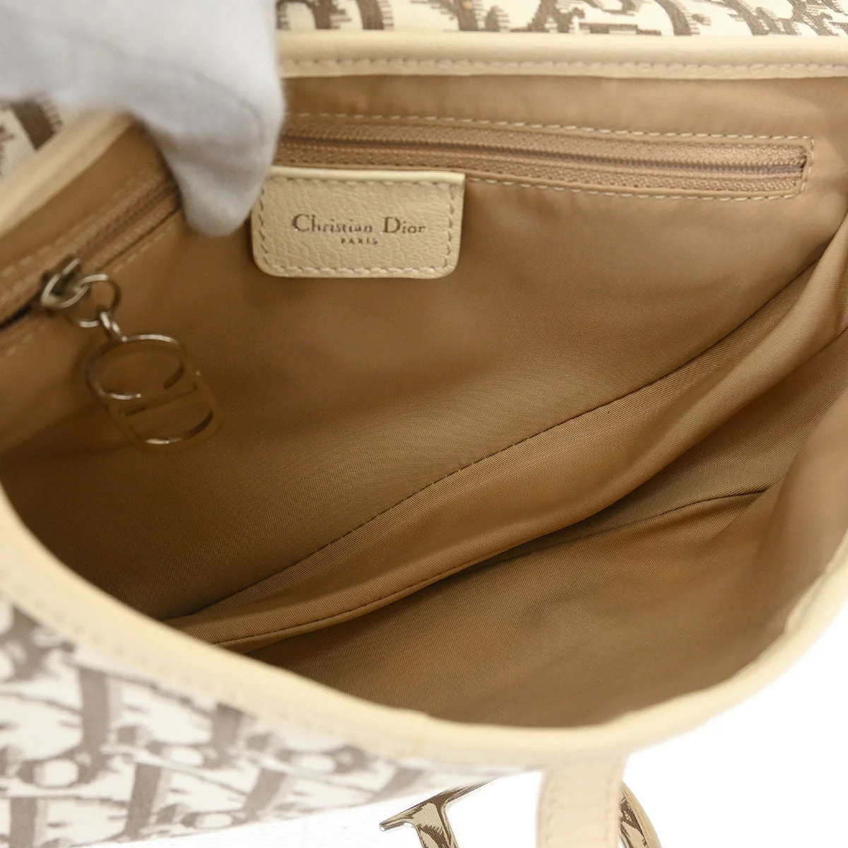 Christian Dior Off-white Embroidered Trotter Saddle Handbag - Image 9