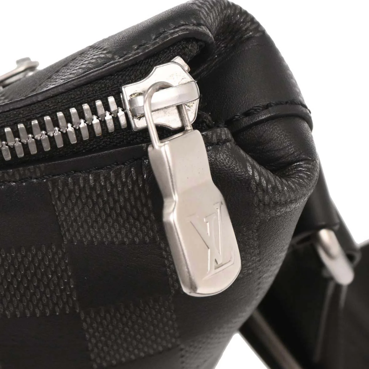 Louis Vuitton Damier Infini Discovery Messenger BB Shoulder N42418 - Image 3