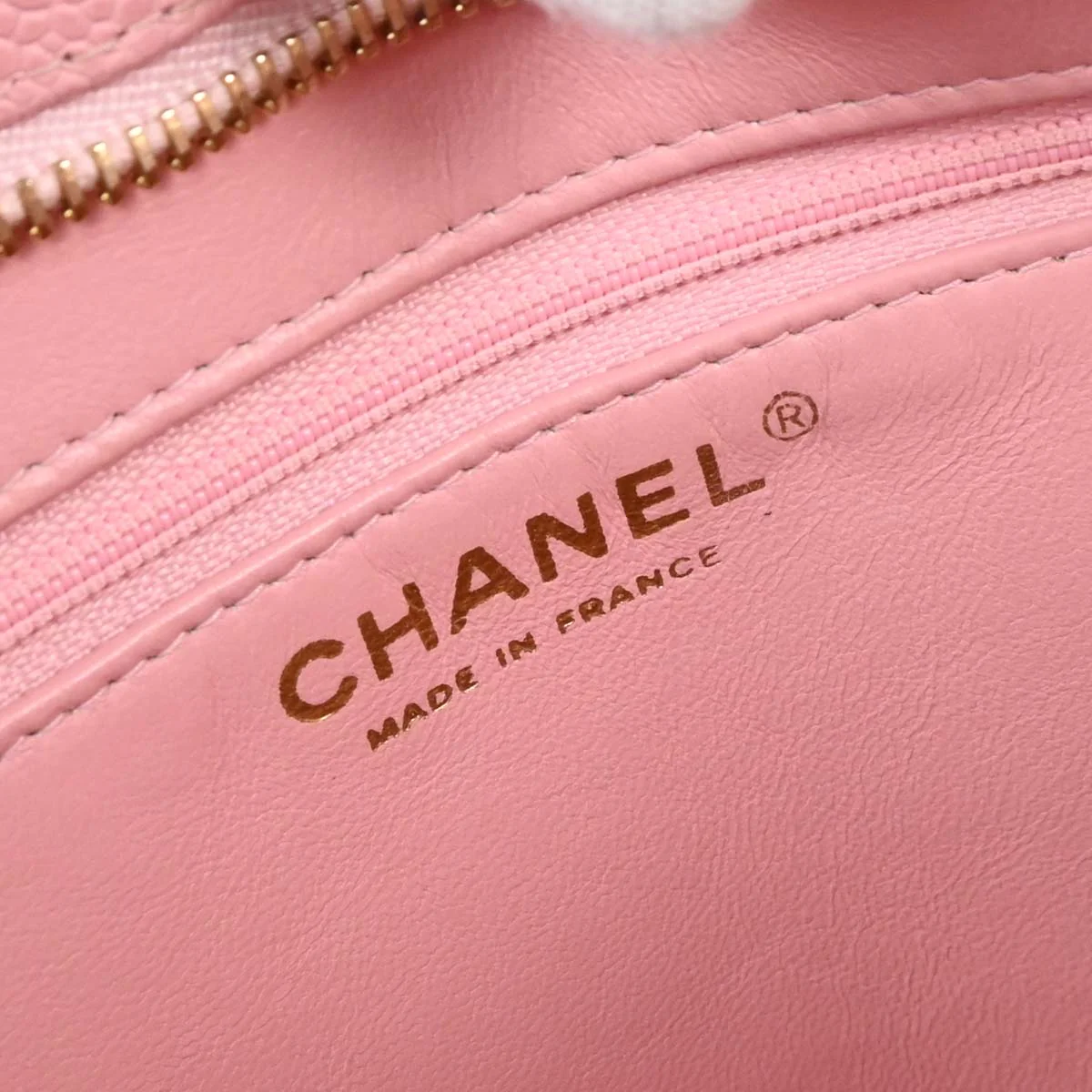 Chanel 2003-2004 Pink Caviar Medallion Tote Handbag - Image 9