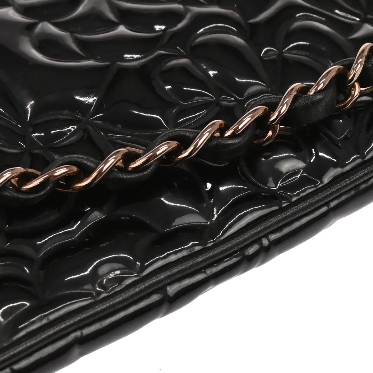 Chanel 2003-2004 Black Patent Leather Shoulder Bag - Image 4