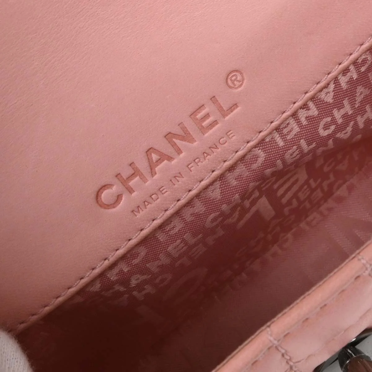 Chanel 2003-2004 Pink Lambskin Choco Bar Handbag - Image 9