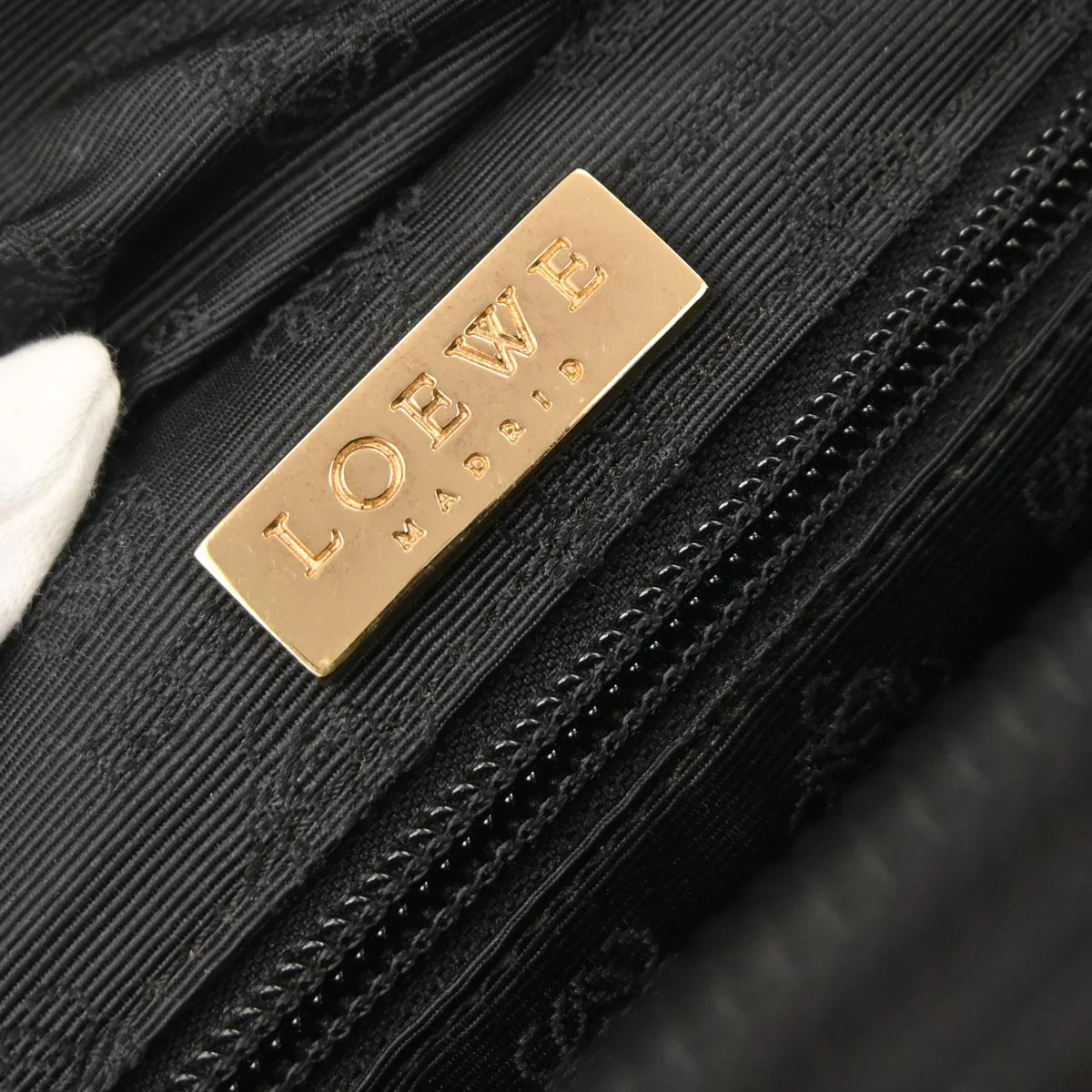 Loewe Black Leather Handbag L18 - Image 9