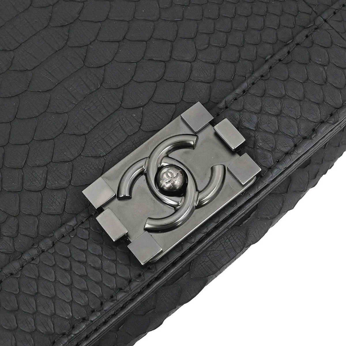 Boy Chanel * 2014 Black Python New Medium Shoulder Bag - Image 3