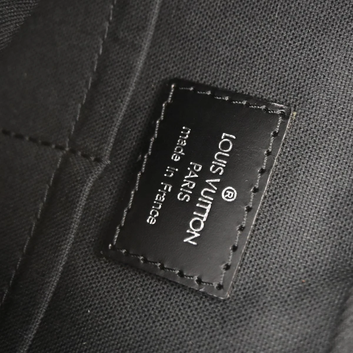 Louis Vuitton 2009 Damier Graphite Thomas Crossbody Bag N58028 - Image 9