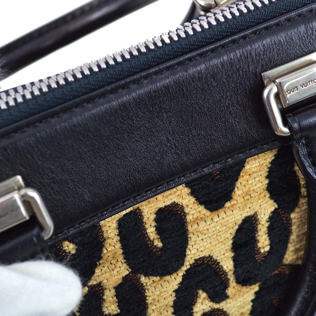 Louis Vuitton 2012 Leopard Baby M94257 - Image 3