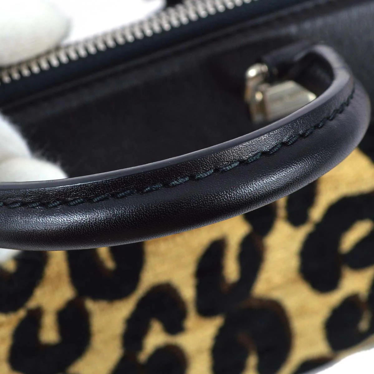 Louis Vuitton 2012 Leopard Baby M94257 - Image 4