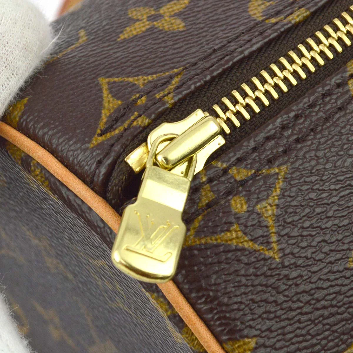 Louis Vuitton 2008 x Comme des Garcons Monogram Papillon 26 M40266 - Image 7