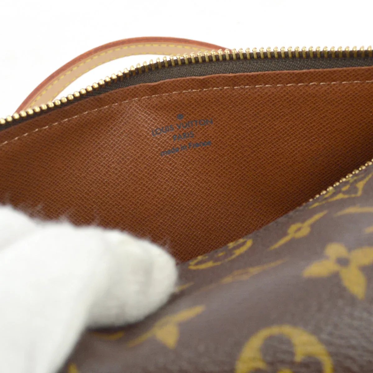 Louis Vuitton 2008 x Comme des Garcons Monogram Papillon 26 M40266 - Image 9