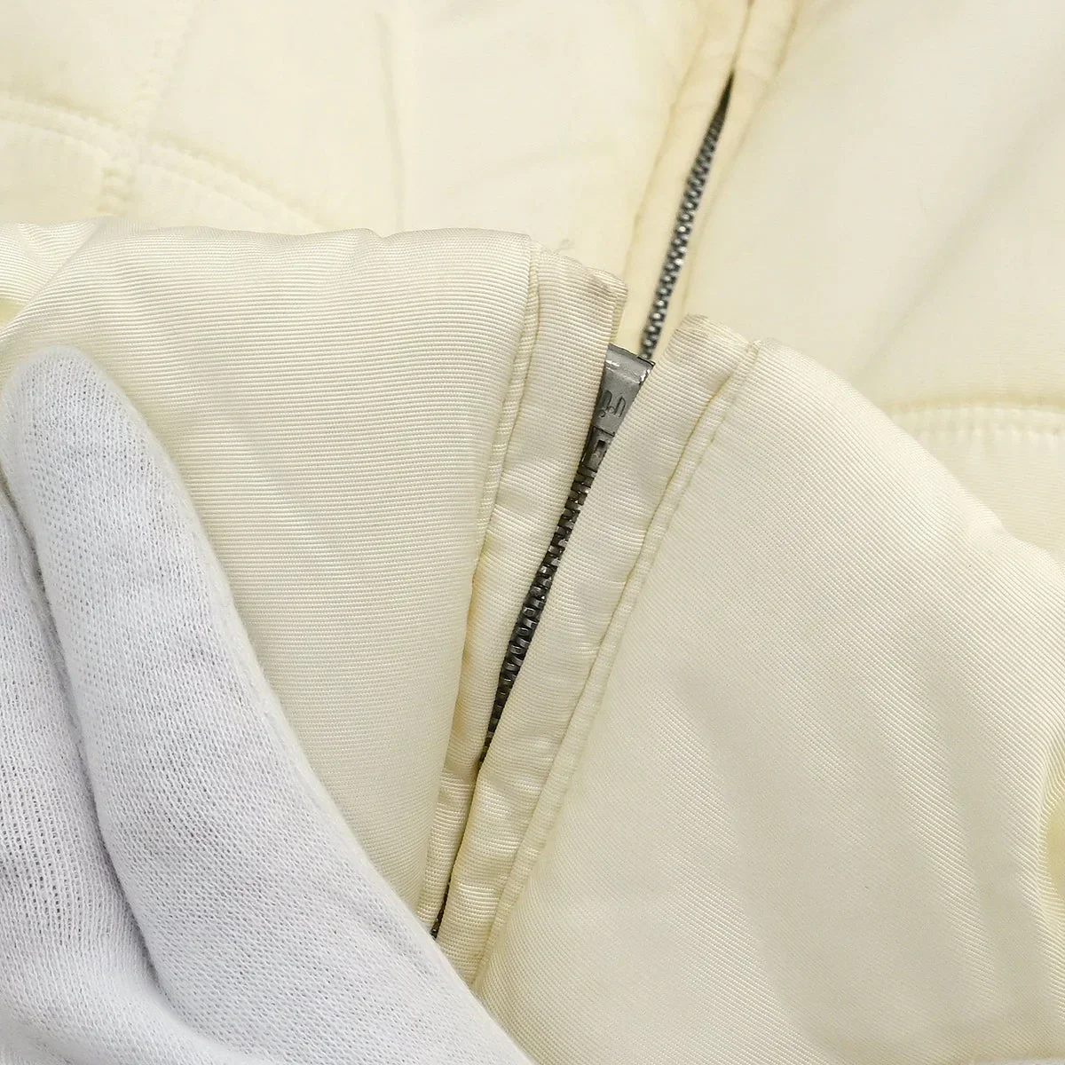 Chanel 2000 Sport Line Zip Up Jacket White #40 - Image 9
