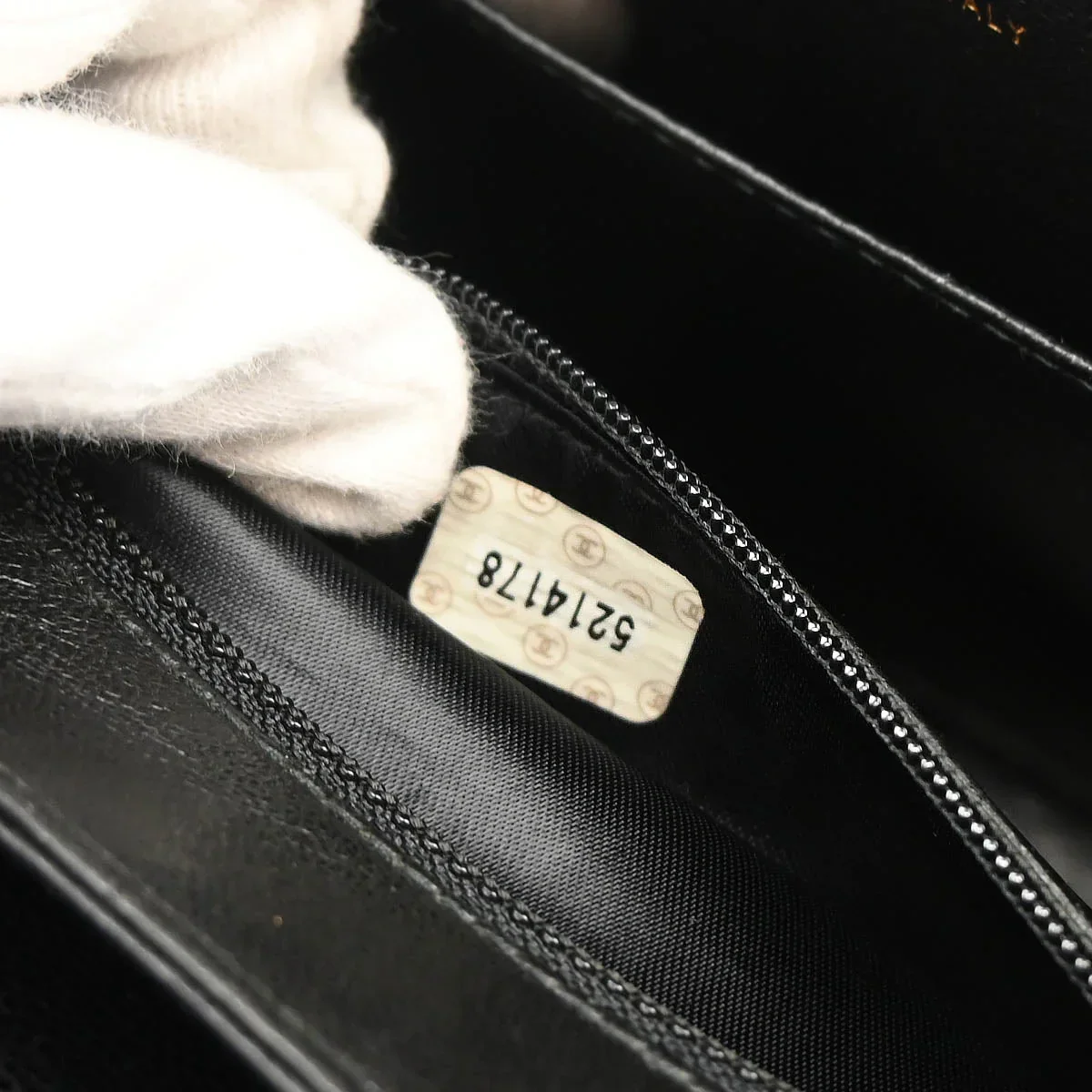 Chanel 1997-1999 Black Caviar Handbag - Image 11