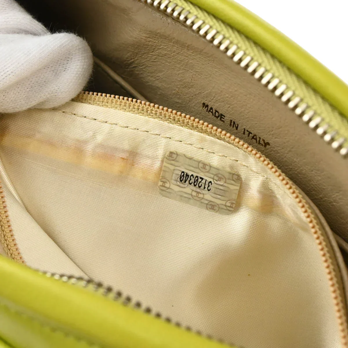 Chanel 1994-1996 Light Green Lambskin Camera Bag Mini - Image 11