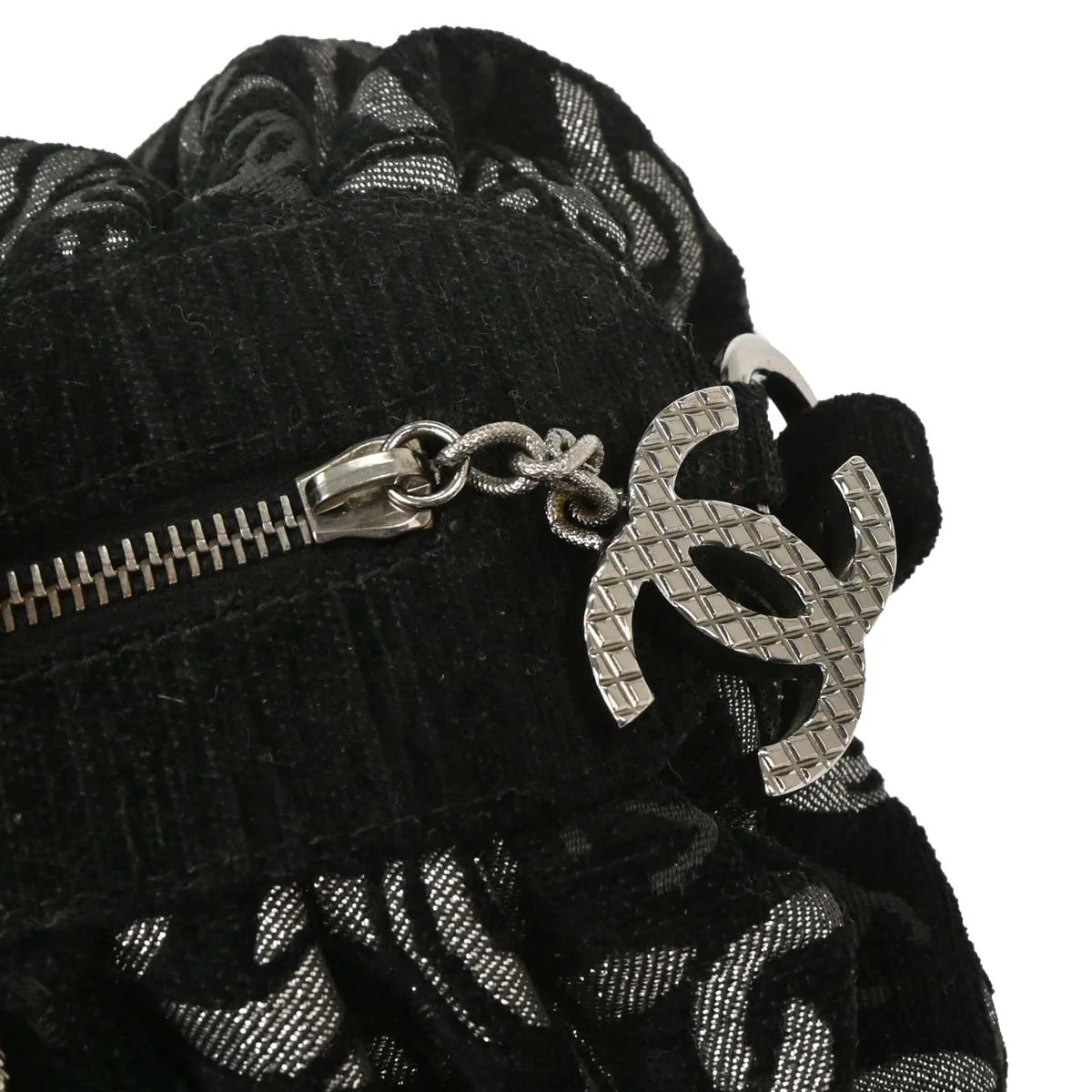 Chanel 2005-2006 Black Canvas Chain Print Handbag - Image 4
