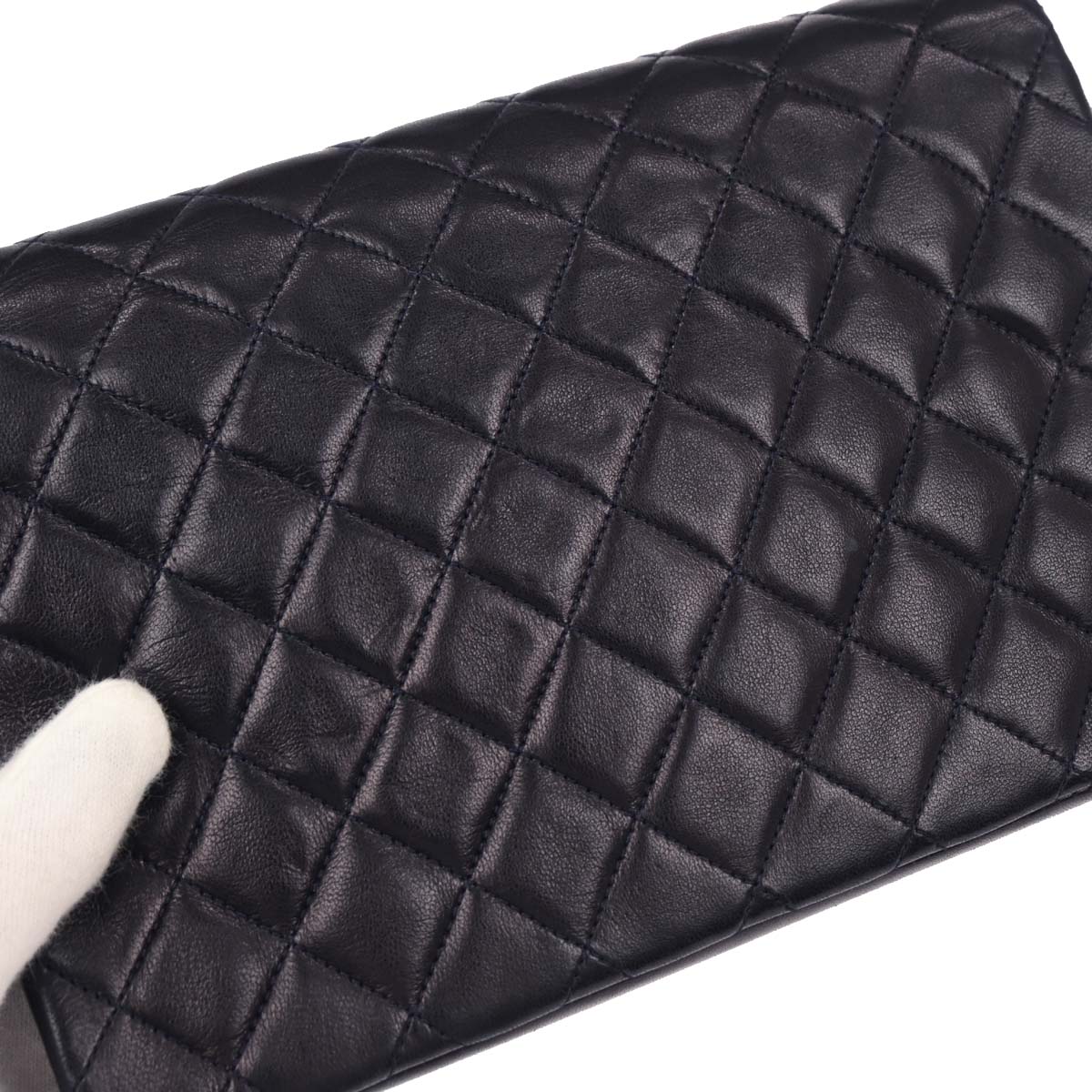 Chanel 1989-1991 Navy Lambskin Shoulder Bag - Image 5