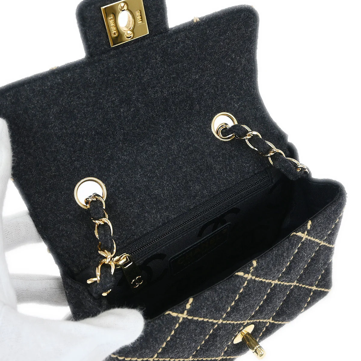 Chanel 2003-2004 Gray Wool Wild Stitch Shoulder Bag - Image 7