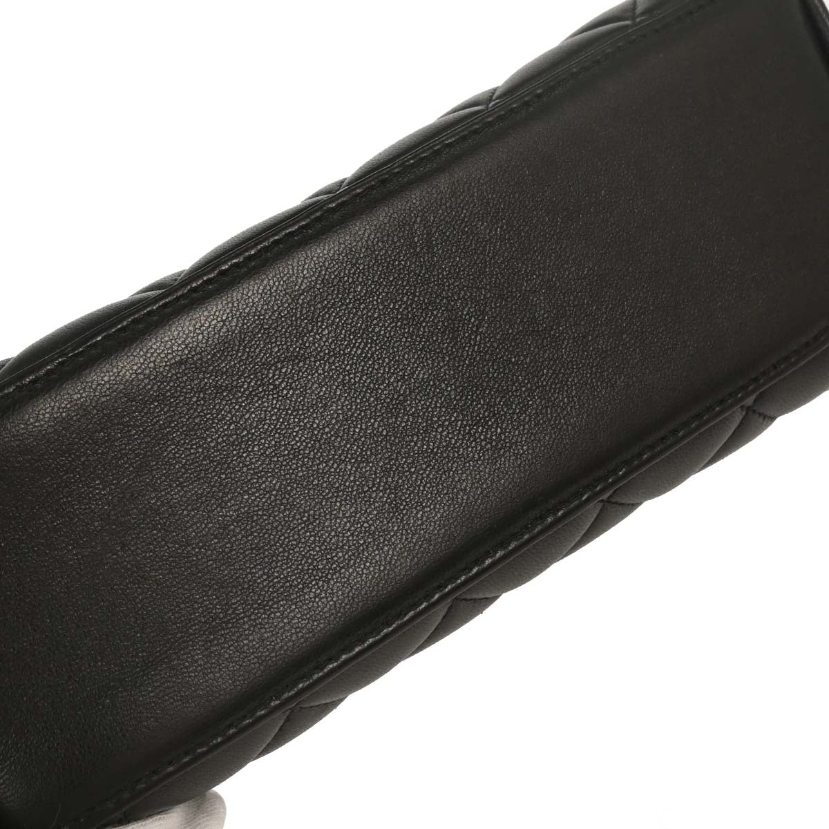 Chanel 1996-1997 Black Lambskin Straight Flap Handbag - Image 3