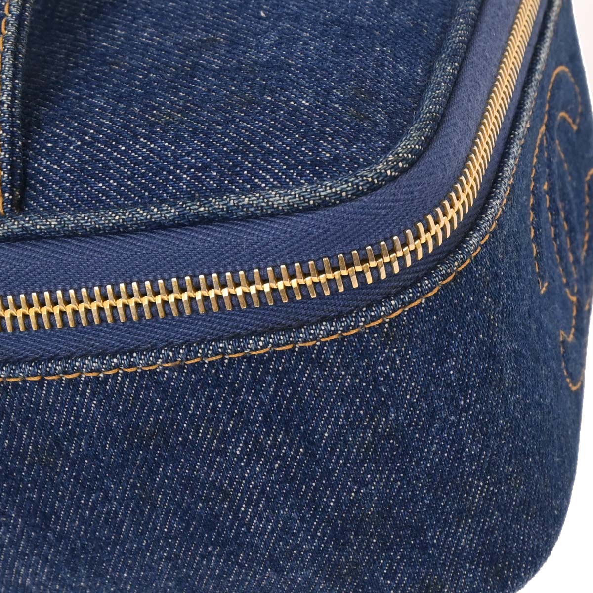 Chanel Blue Denim Vanity Handbag - Image 7