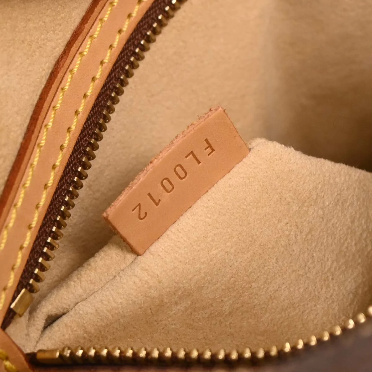 Louis Vuitton Monogram Looping MM Handbag M51146 - Image 10