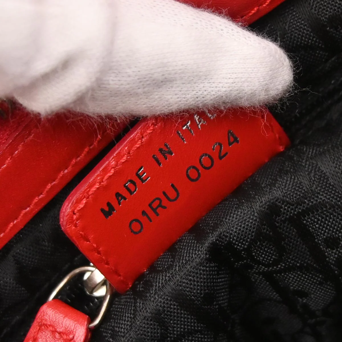 Christian Dior Red White Hardcore Pierced Shoulder Bag - Image 10
