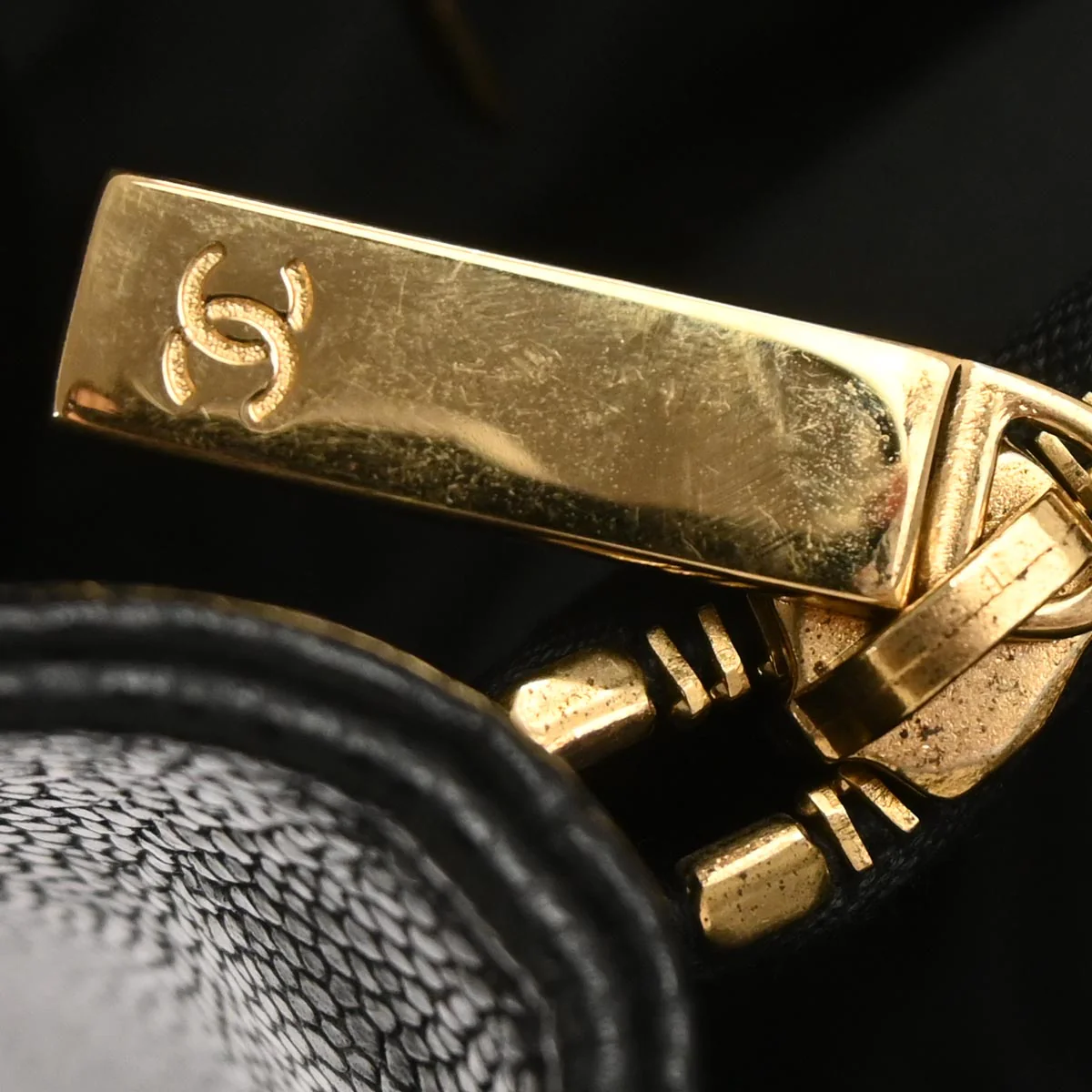 Chanel Black Caviar Skin Grand Shopping Tote GST Chain Handbag - Image 9