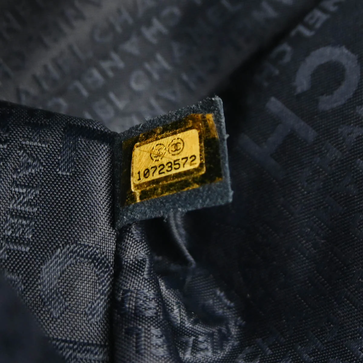 Chanel 2005-2006 Indigo Denim Shoulder Bag - Image 10