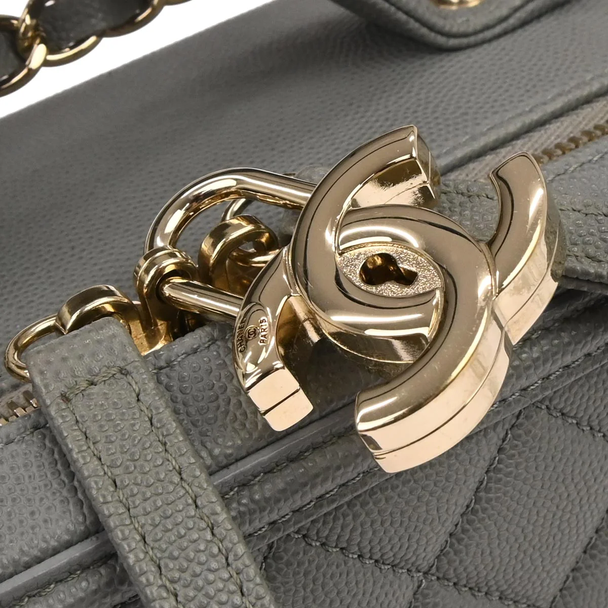 Chanel 2019 Gray Caviar Skin CC Filigree 2way Vanity Shoulder Handbag - Image 6