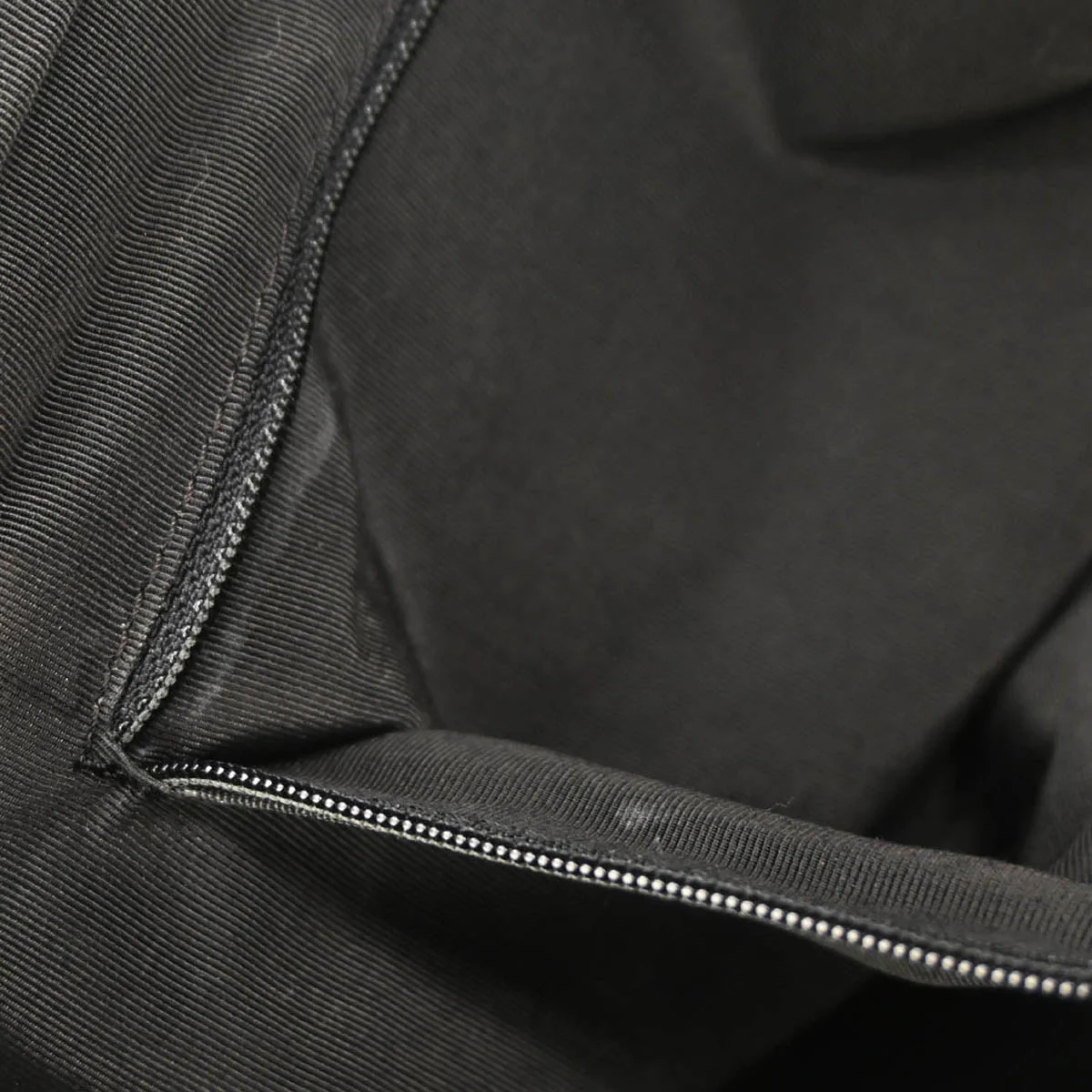 Chanel 2000-2002 Black Calfskin 2way Shoulder Tote Bag - Image 9