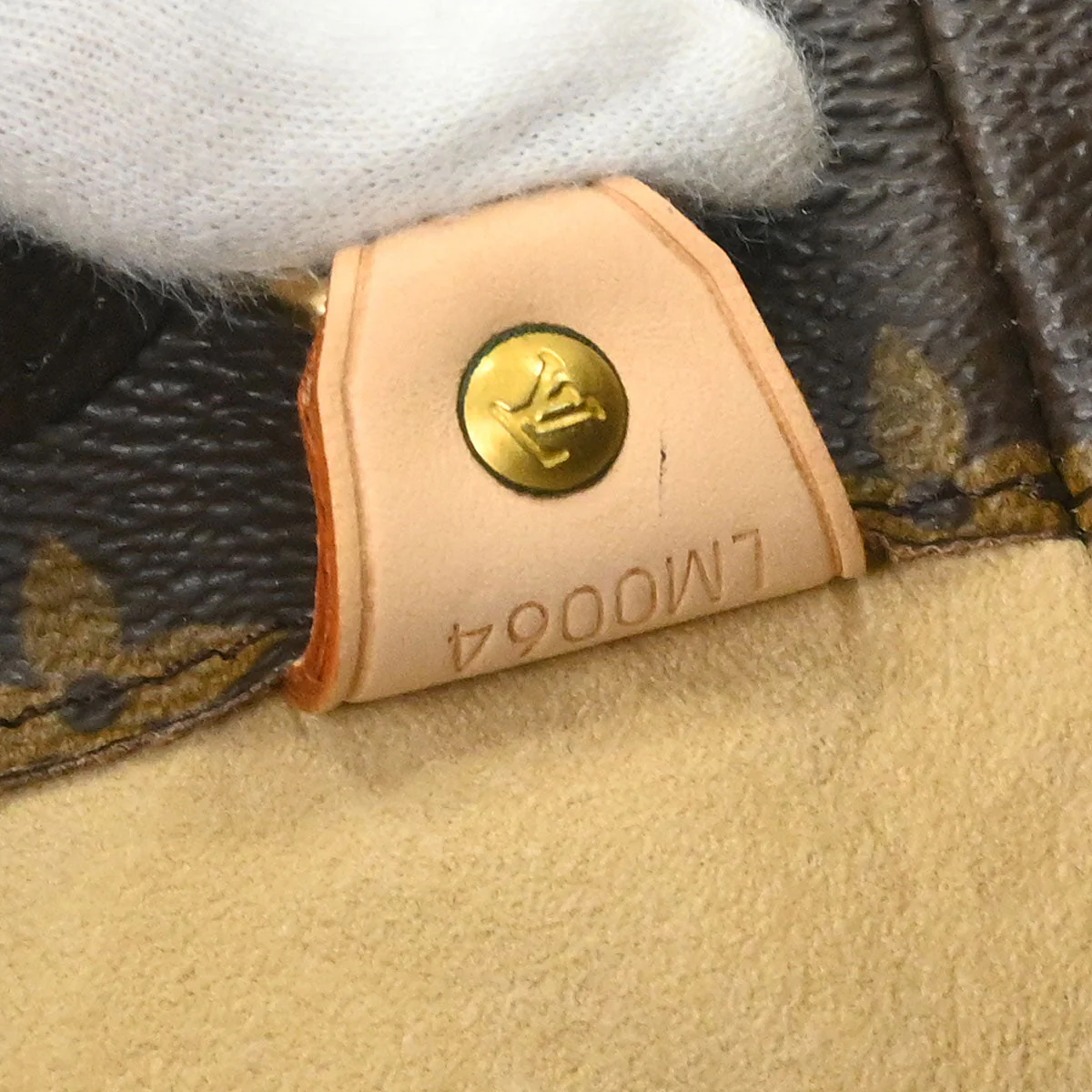Louis Vuitton 2004 Monogram Luco Shoulder Tote Bag M51155 - Image 10