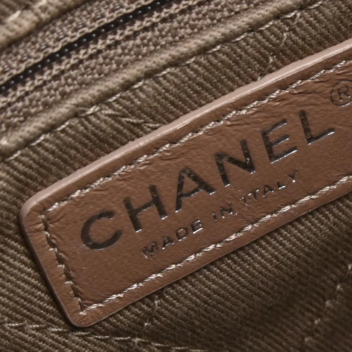 Chanel 2014 Black Caviar Skin Hampton 2way Shoulder Tote Bag - Image 9