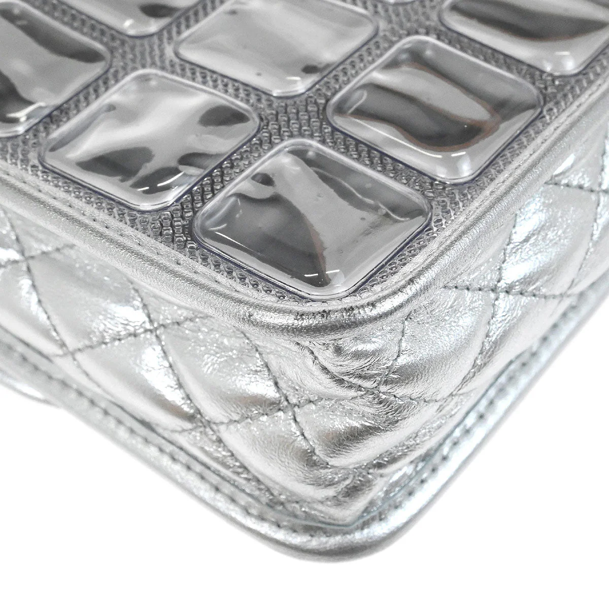 Chanel Silver PVC Lambskin Ice Cube Jumbo Shoulder Bag - Image 10